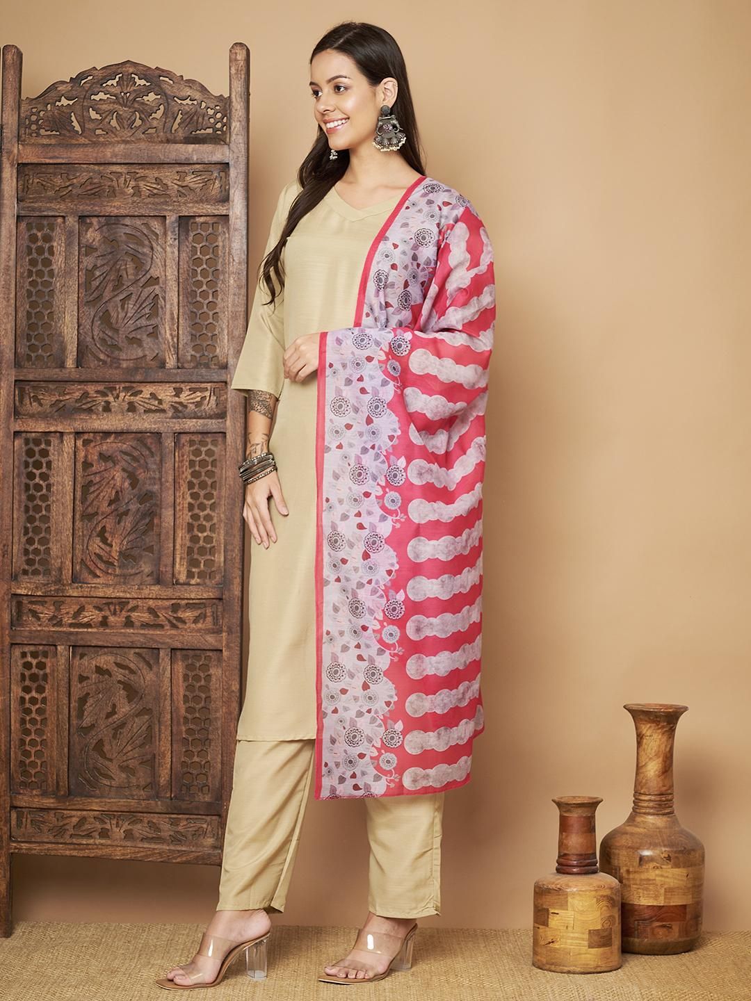 Women Solid Straight Kurta with Pants & Dupatta Set