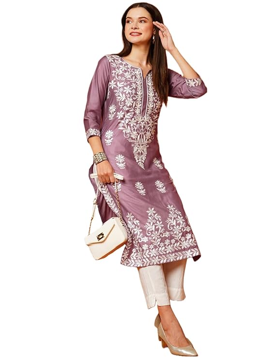 Women's Cotton Blend Straight Chikankari Embroidered Kurta