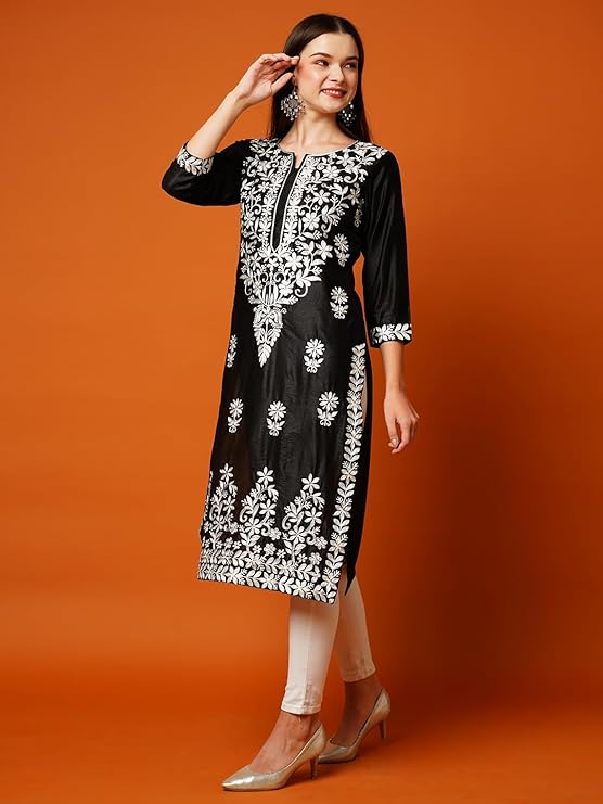 Women's Cotton Blend Straight Chikankari Embroidered Kurta