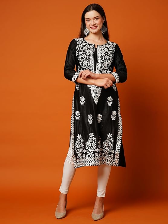 Women's Cotton Blend Straight Chikankari Embroidered Kurta